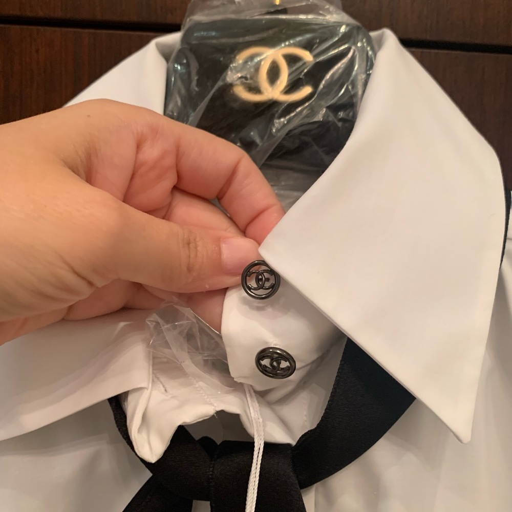 CHANEL Shirt/ blouse
